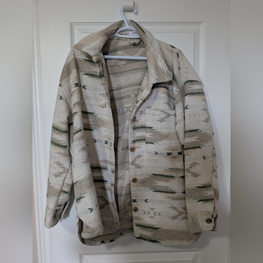 Ardene Oversized Shacket - Picture 2 of 6